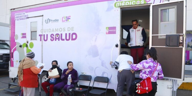 DIF Puebla Capital se suma a la Caravana “Piensa en Rosa” para promover la prevención del cáncer de mama