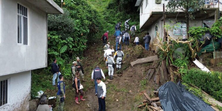 Más de 3 mil elementos brindan auxilio en la Sierra Norte