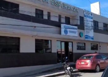 Investigan muerte de un bebé en clínica de Guadalupe Hidalgo; familiares denuncian negligencia