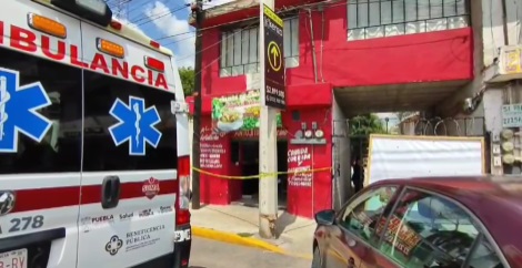 Ejecutan a hombre en fonda de Forjadores; investigan posible crimen pasional