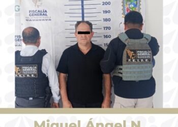 Detienen a hombre acusado de extorsionar a socio de empresa en Puebla