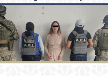 Detienen a Tania N. tras audiencia; la acusan de homicidio calificado
