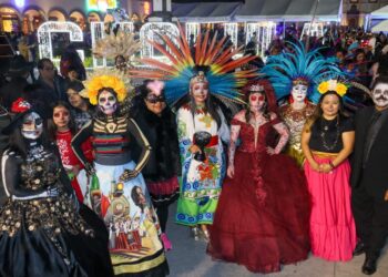 Con éxito total, se llevó a cabo el Desfile de Catrinas en San Pedro Cholula