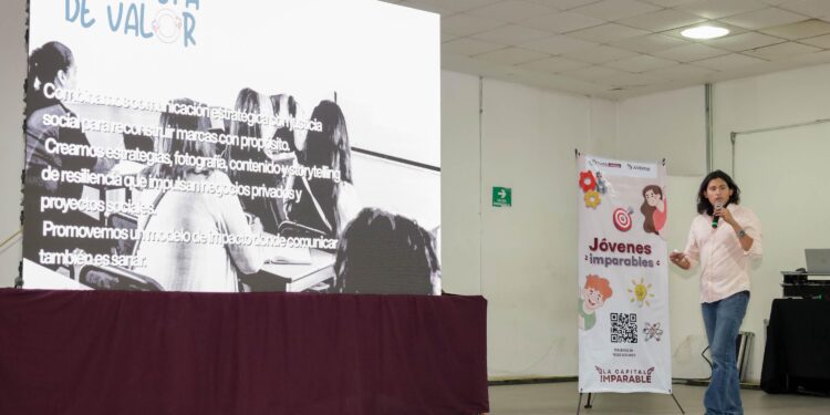Juventudes poblanas presentan proyectos para la innovación de la capital