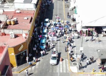 Fracasa la caminata de Roxana Luna y Alejandro Oaxaca: menos de 50 personas y cero respaldo ciudadano