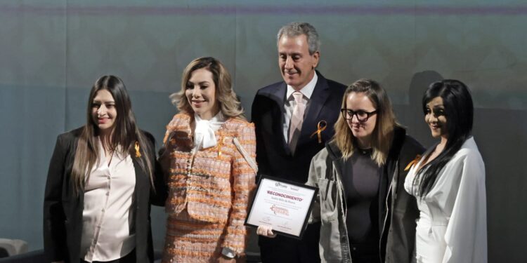 José Chedraui encabeza actividades por el Día contra la violencia hacia la Mujer