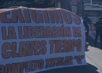 Protesta de maestros del SNTE provoca cierre total de la Recta a Cholula