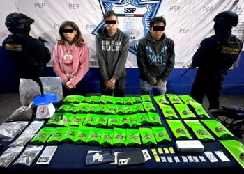 Elementos de la SSP detienen a tres presuntos narcomenudistas en la colonia Guadalupe Hidalgo