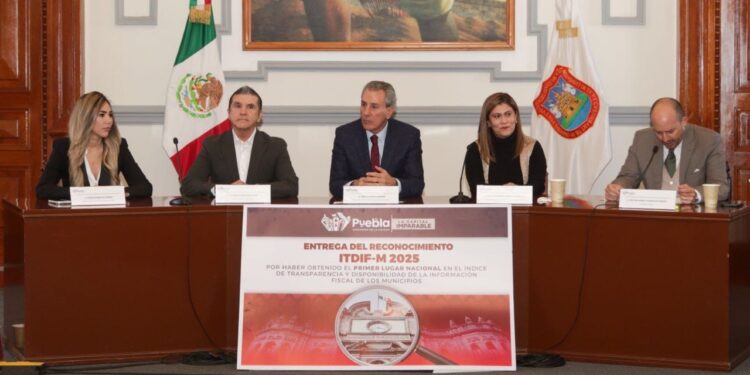 Pepe Chedraui recibe reconocimiento nacional por liderazgo en transparencia fiscal