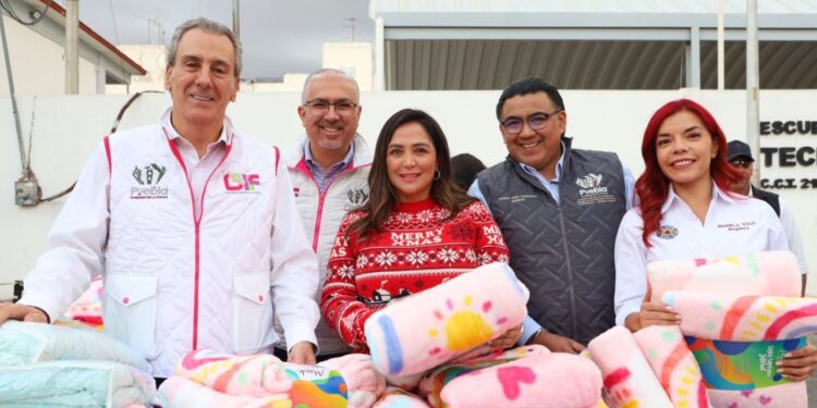 Lleva Pepe Chedraui posadas navideñas a Xilotzingo y La Margarita