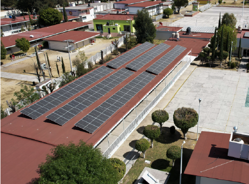Gobierno del Estado proyecta instalar paneles solares en 600 escuelas de educación básica