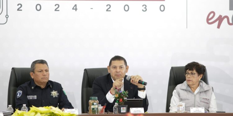 Gobernador Armenta llama a supervisar y sancionar servicio de recolección de basura