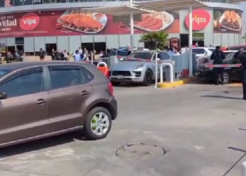 Accidente en la Vía Atlixcáyotl deja un fallecido y varios heridos