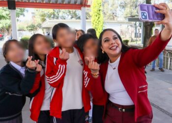 Tonantzin Fernández encabeza acciones para prevenir la violencia en escuelas de San Pedro Cholula