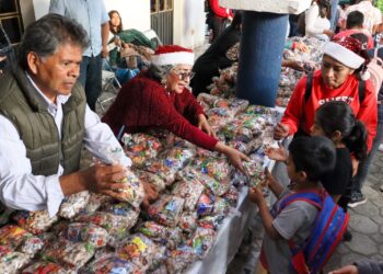Con posadas decembrinas, Tonantzin Fernández fortalece la convivencia familiar en San Pedro Cholula