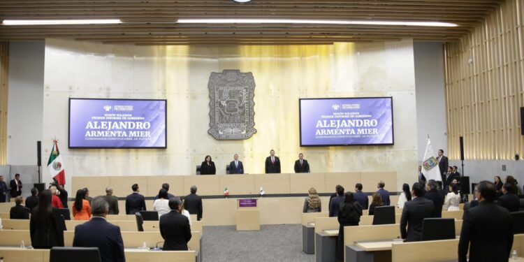 Congreso recibe Primer Informe de Alejandro Armenta con énfasis en finanzas y obra social