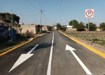 Tonantzin Fernández entrega pavimentación de la calle Lerdo de Tejada en Santa María Acuexcomac