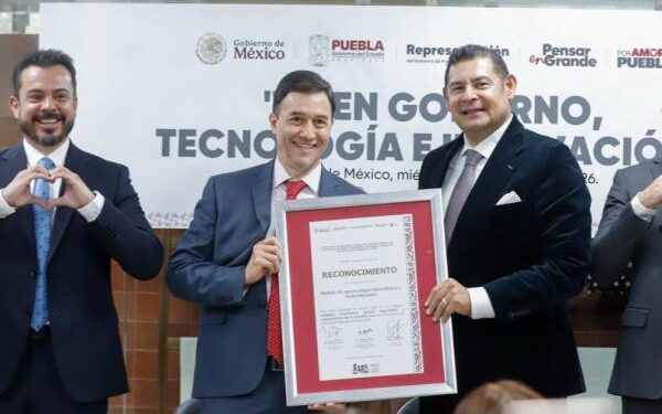 Puebla impulsa justicia energética y desarrollo tecnológico