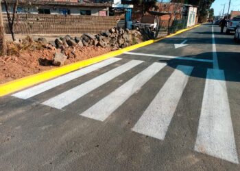 Tras 15 años de espera, Tonantzin Fernández entrega pavimentación en San Diego Cuachayotla