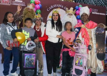 Da inicio Tonantzin Fernández a la Caravana de la Transformación en San Pedro Cholula