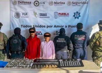 Detienen fuerzas de seguridad a dos presuntos narcomenudistas