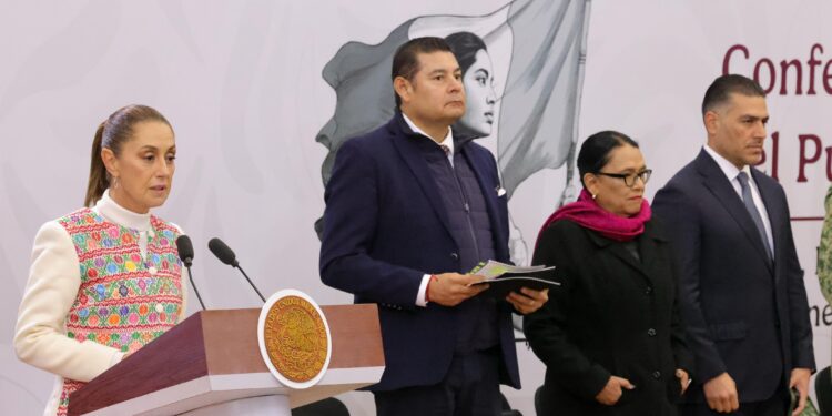 Sheinbaum destaca reducción de delitos y avances en seguridad en Puebla
