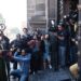 Arzobispo de Puebla encabeza acto de desagravio en la puerta dañada de la Catedral