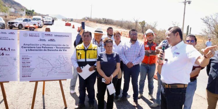 Avanza Gobierno Federal con carretera que conectará a la Mixteca Poblana con Oaxaca y Guerrero