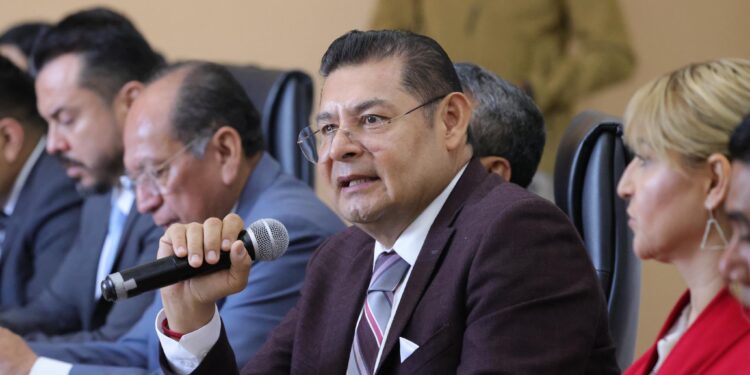 Gobernador Armenta cierra filas con Sheinbaum ante señalamientos de EE. UU.