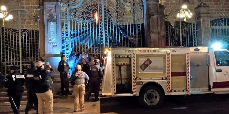 Coadyuva Gobierno de la Ciudad con inspección tras el incidente en la Catedral de Puebla