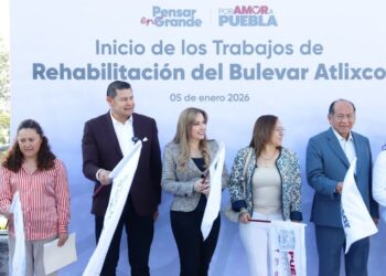 Obras con maquinaria propia permiten ahorrar recursos y mejorar vialidades en Puebla