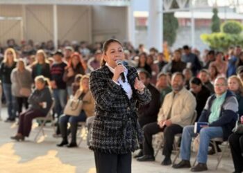 Más de mil escuelas fueron rehabilitadas con obra comunitaria en Puebla