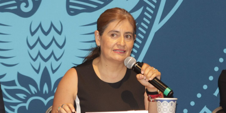Armenta destaca la labor de Celina Peña Guzmán y confirma que permanece en su cargo