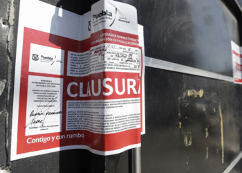 Clausuran dos comercios por venta irregular de alcohol tras operativos en Puebla capital: Francisco Rodríguez