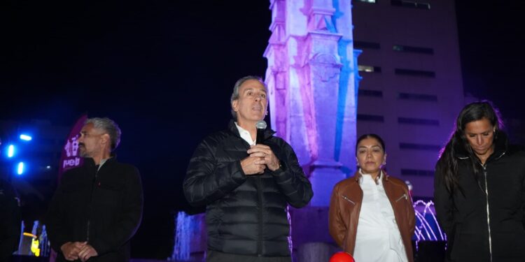 Inaugura Pepe Chedraui mantenimiento integral de la Fuente de los Frailes