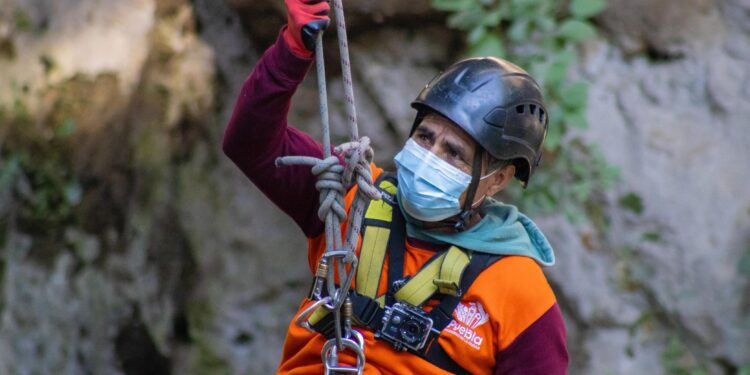 Gobierno de la Ciudad promueve la seguridad del personal del OOSL con capacitación en trabajos en altura