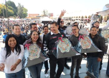 Alejandro Armenta y Tonantzin Fernández encabezan Mega Rodada con Causa en San Pedro Cholula