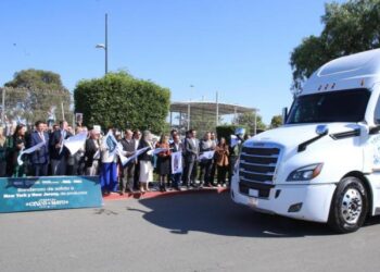 Puebla envía 38 toneladas de productos locales a Estados Unidos para fortalecer presencia en el mercado