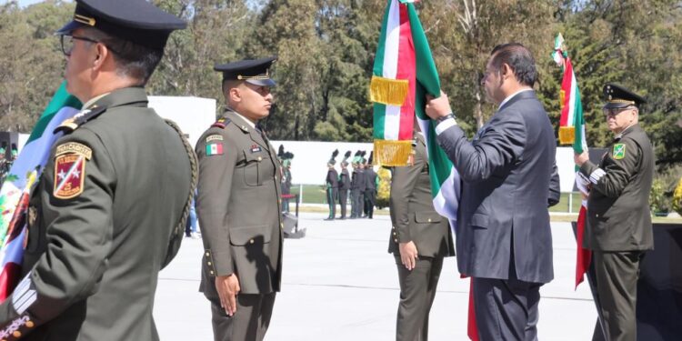 Alejandro Armenta Mier reconoce a las Fuerzas Armadas como pilar de la soberanía