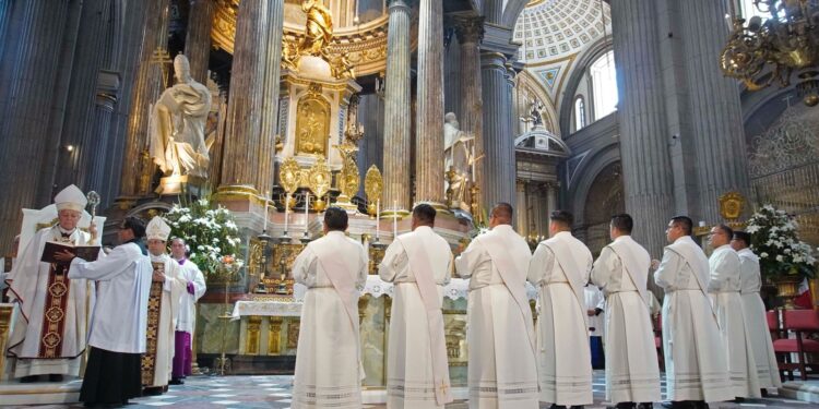 Ocho sacerdotes se integran al servicio de la Arquidiócesis de Puebla