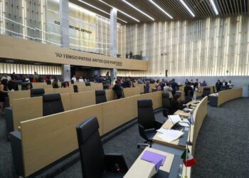 Proponen iniciativa para reforzar filtros a aspirantes a cargos públicos en Puebla: García Parra