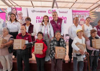 Llevan Pepe Chedraui y MariElise Budib programa «Alimentación Imparable» a La Libertad