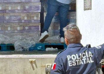 Recupera Seguridad Pública tractocamión con productos lácteos