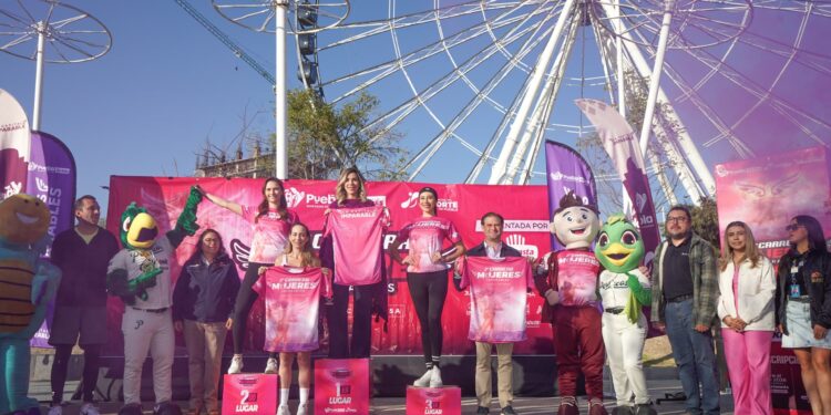 Presenta Gobierno de Pepe Chedraui medalla y playera de la 2ª edición de la “Carrera Mujeres Imparables”