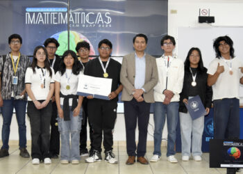 Estudiantes de la BUAP ganan oro en Olimpiada Estatal de Matemáticas