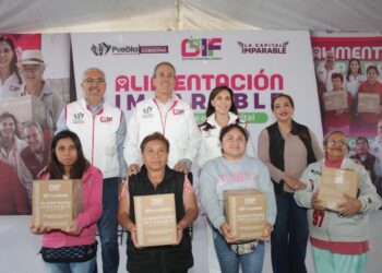 Pepe Chedraui y MariElise Budib entregan más de 4 mil despensas del programa “Alimentación Imparable” en la U.H. San Bartolo