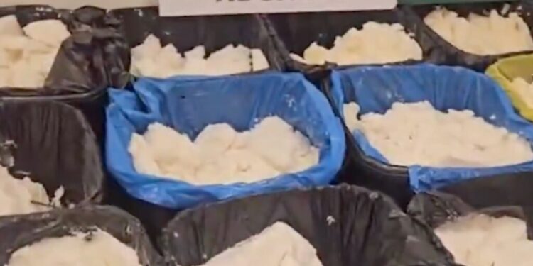 Aseguran en España 625 kilos de metanfetamina procedente de México