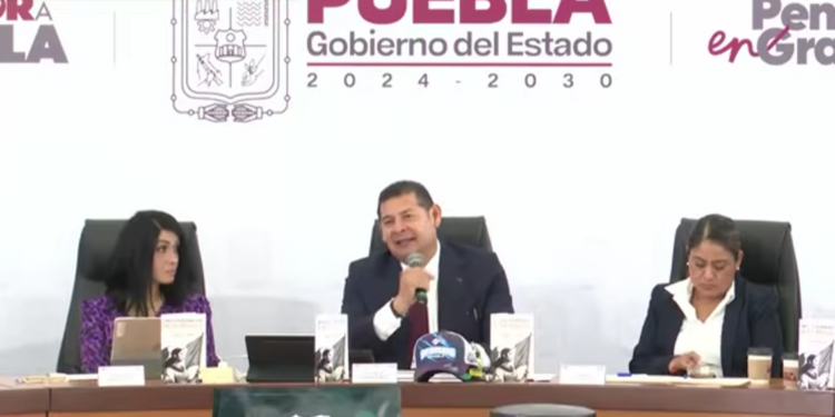Alejandro Armenta destaca importancia de promover la igualdad todos los días