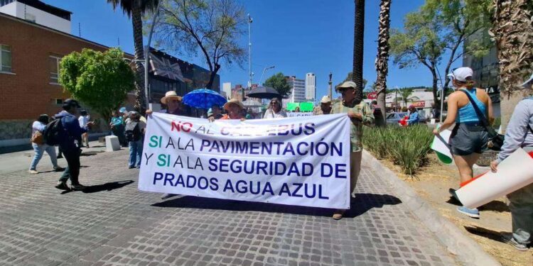 Piden ciudadanos modificar ruta del Cablebús en Puebla
