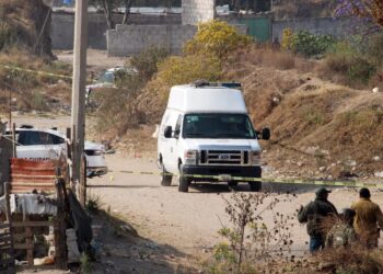 Localizan dos cuerpos embolsados en San Pablo Xochimehuacan